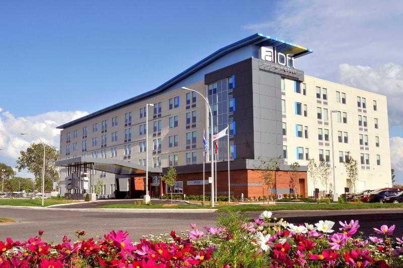 Отель Aloft Montreal Airport Дорваль Экстерьер фото
